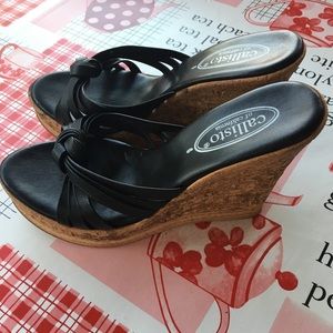 Callisto of California Wedges